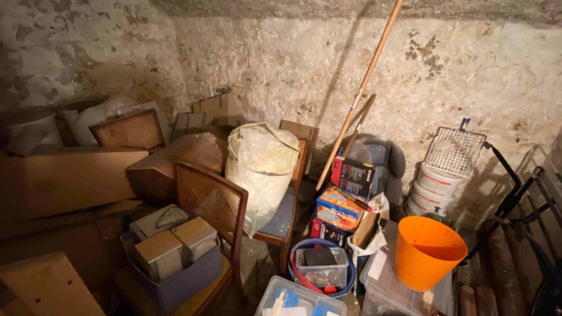 Spritzasbest: Gefahr, Erkennung & sichere Entsorgung
