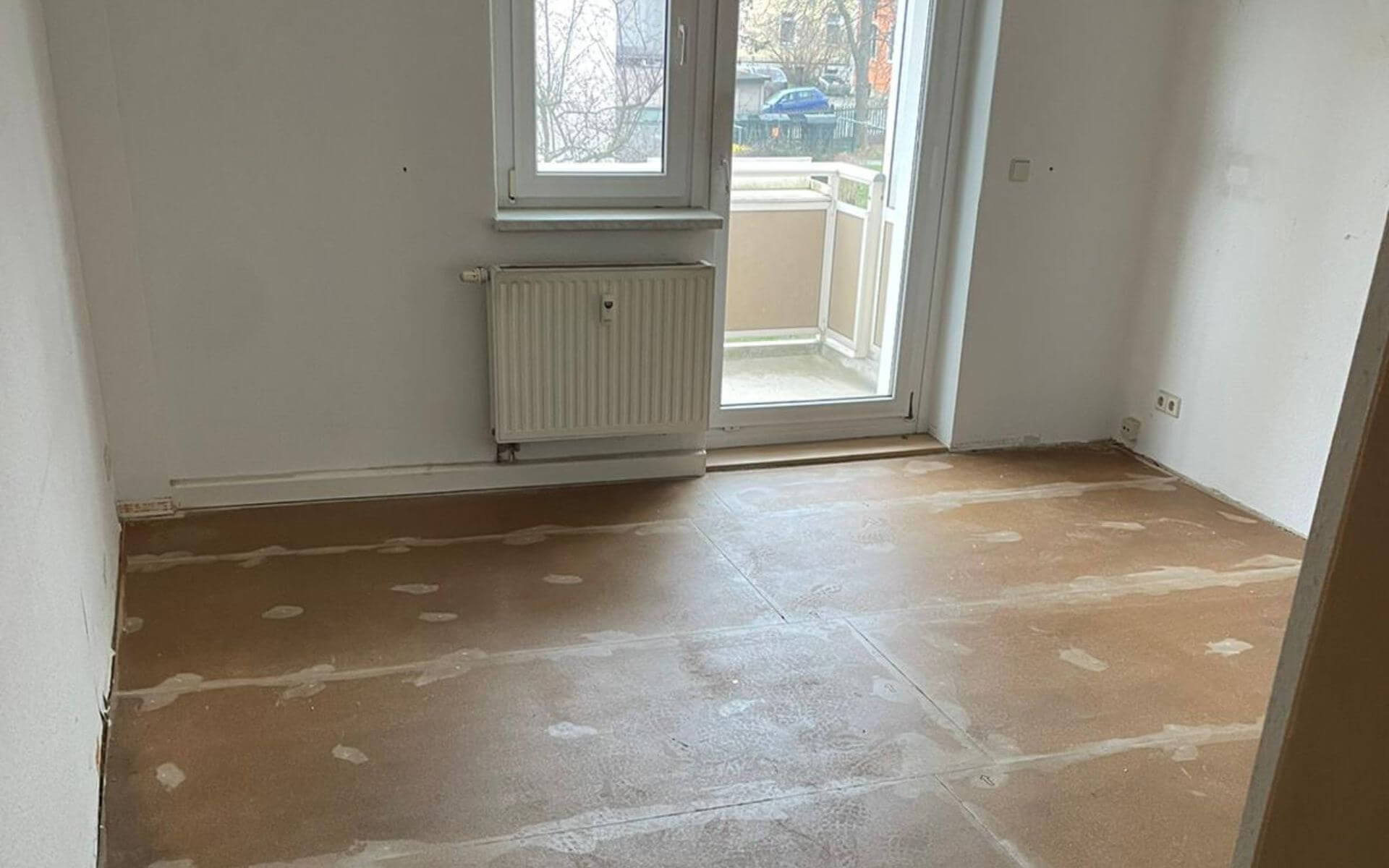 Linoleum mit Asbest: Wie Sie Linoleum mit Asbest sicher erkennen & entsorgen